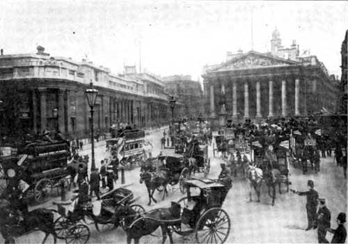 Photo 04: Mansion House Circus, In Front Of The Royal Stock Exchange, Where London Traffic Centers