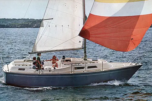 New! Aft Cabin - O'Day 32 - 1977 Sales Brochure