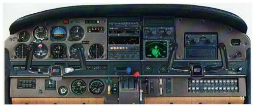 Saratoga SP's wide low profile panel gives excellent visibility and can accommodate the latest avionics. 