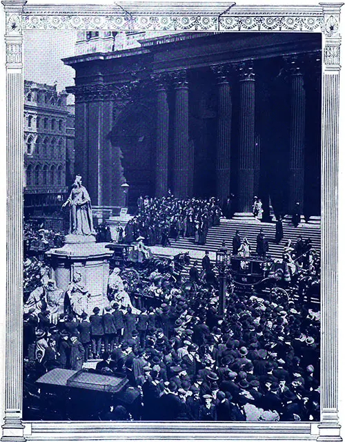 The Crowd Outside St. Paul's at the Conclusion of the Titanic Memorial Service on 19 April 1912
