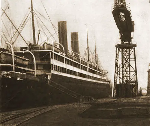 The Steamer SS Amerika at the Kaiser Wilhelm Hoft in Hamburg.