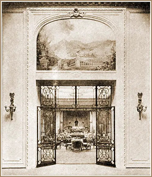 Entrance to First Class Grand Salon, Hamburg-American Liner Vaterland.