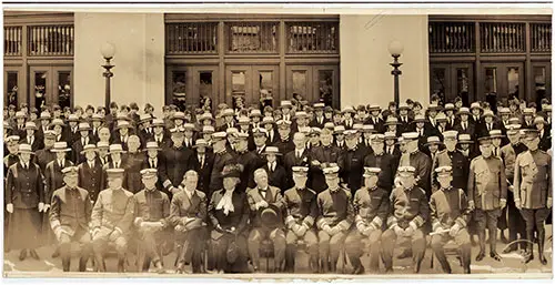 Center Panel of Yeomen (f) Welcoming the Secretary of Navy, Josephus Daniels, on Return to Washington from Overseas, New Navy Building, Washington, DC, 19 May 1919.
