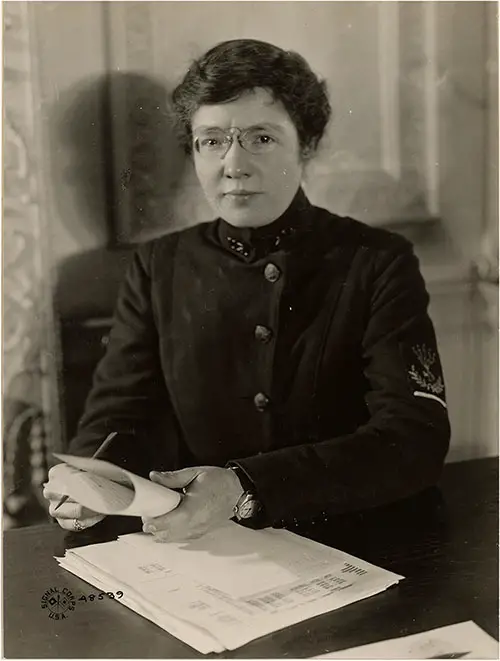 Miss Louise Barbour, District Chief Operator, District of Paris, Women's Telephone Unit, Signal Corps. Paris, Seine, France.