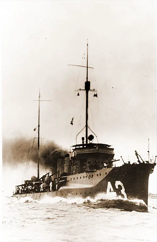 USS Cassin (DD43) On Maneuvers c 1916.